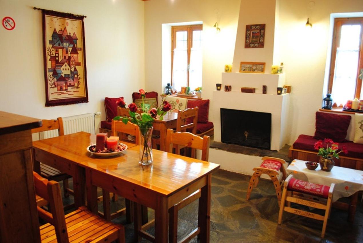פאפיגקון Hotel Kaiti מראה חיצוני תמונה