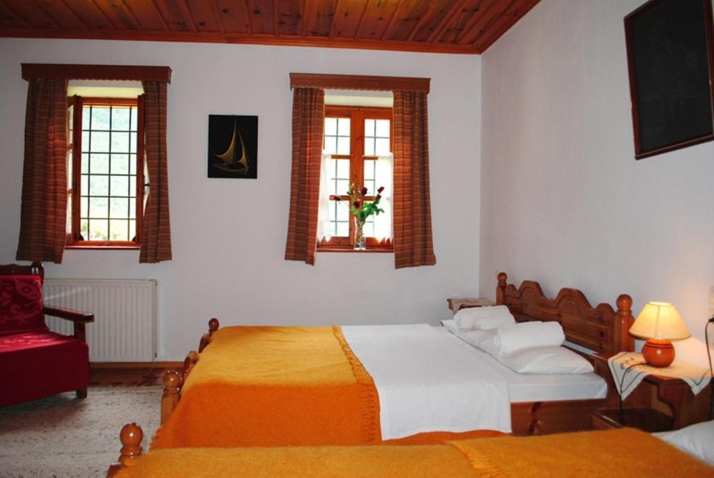 פאפיגקון Hotel Kaiti מראה חיצוני תמונה